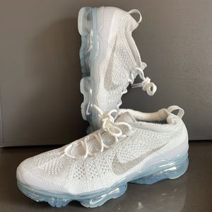 NIB Nike Air VaporMax Flyknit 2023